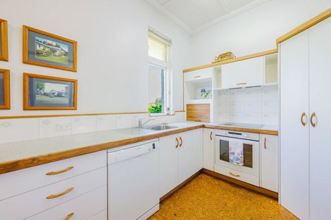 Photo of property in 10 Tavistock Road, Waipukurau, 4200