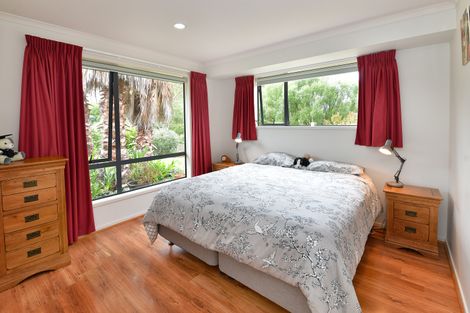 Photo of property in 8 Puhoi Close, Puhoi, Warkworth, 0994