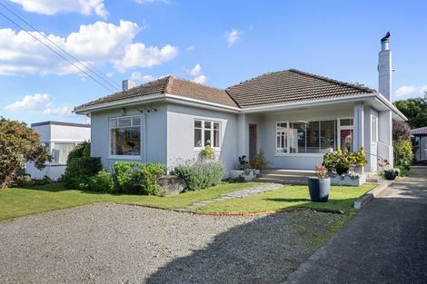 Photo of property in 361 Oxford Street, Levin, 5510