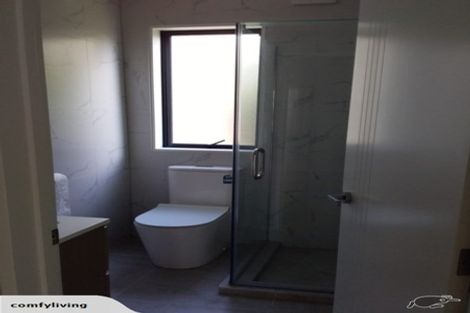 Photo of property in 2/69 Lake Road, Devonport, Auckland, 0624