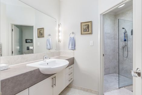 Photo of property in 76 Scott Road, Stanmore Bay, Whangaparaoa, 0932