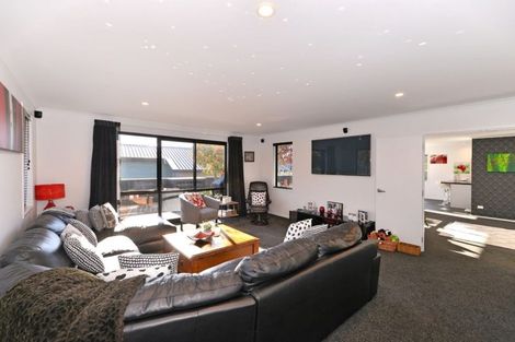 Photo of property in 98 Washbourn Drive, Richmond, 7020