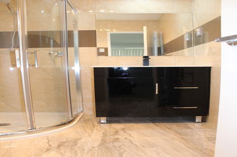 Photo of property in 52a Churchill Avenue, Manurewa, Auckland, 2102