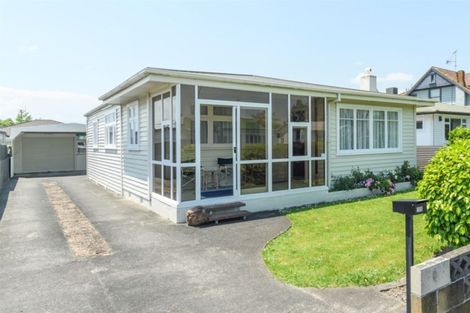 Photo of property in 109 Shamrock Street, Takaro, Palmerston North, 4412