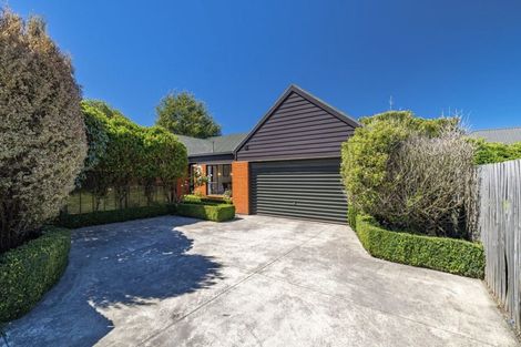 Photo of property in 1/15 Inglewood Place, Avonhead, Christchurch, 8042