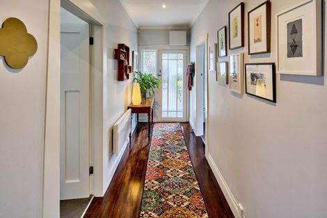 Photo of property in 292 The Parade, Island Bay, Wellington, 6023