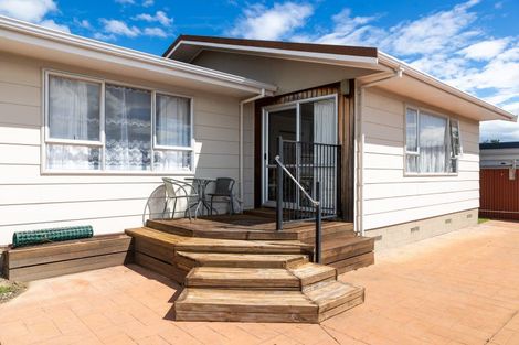 Photo of property in 50 Wynyard Crescent, Tamatea, Napier, 4112