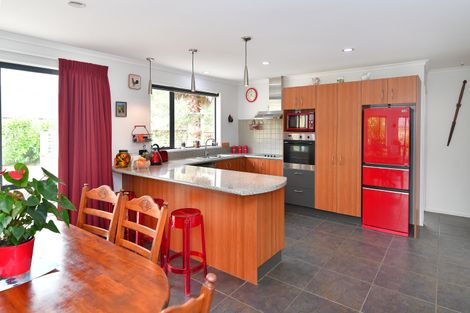 Photo of property in 8 Puhoi Close, Puhoi, Warkworth, 0994