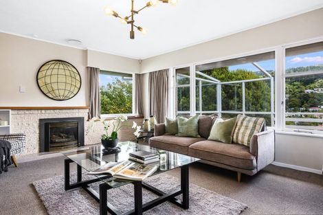Photo of property in 15 Handyside Street, Tawa, Wellington, 5028