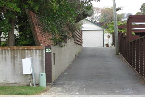 Photo of property in 25 Marsden Avenue, Karori, Wellington, 6012