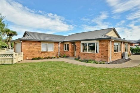 Photo of property in 30 Northmeadow Drive, Rototuna, Hamilton, 3210