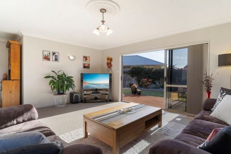 Photo of property in 6 Shaun Close, Papamoa Beach, Papamoa, 3118