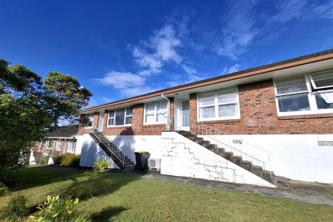 Photo of property in 5/32 Alamein Avenue, Belmont, Auckland, 0622