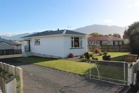 Photo of property in 97 Beach Road, Kaikoura, 7300