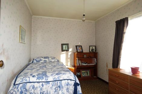 Photo of property in 19 Russell Street, Westport, 7825