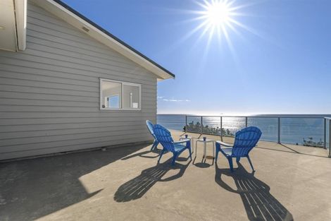 Photo of property in 195 Pukehina Parade, Pukehina, Te Puke, 3189