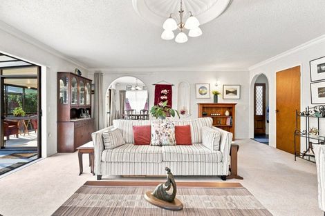 Photo of property in 2 Warwick Place, Springvale, Whanganui, 4501