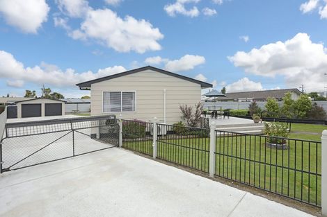 Photo of property in 4 Maple Street, Bunnythorpe, Palmerston North, 4478