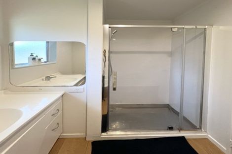 Photo of property in 1/7 Becroft Drive, Forrest Hill, Auckland, 0620