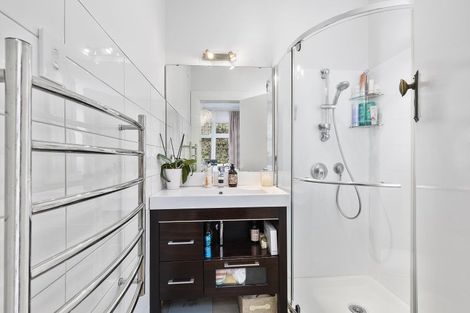 Photo of property in 12 Trelissick Crescent, Ngaio, Wellington, 6035