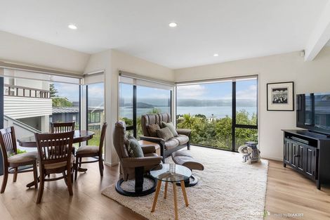 Photo of property in 10 Shalimar Crescent, Khandallah, Wellington, 6035