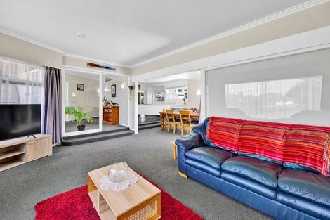 Photo of property in 161 South Road, Hawera, 4610