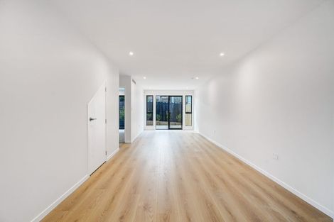 Photo of property in 21c Crosby Road, West Harbour, Auckland, 0618