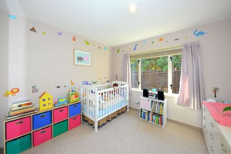 Photo of property in 9 Hatfield Place, Avonhead, Christchurch, 8042