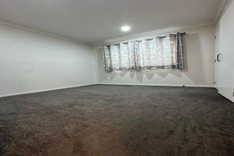 Photo of property in 3 Tuwhare Street, Papakura, 2110