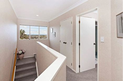 Photo of property in 3a Somerville Road, Shelly Park, Auckland, 2014