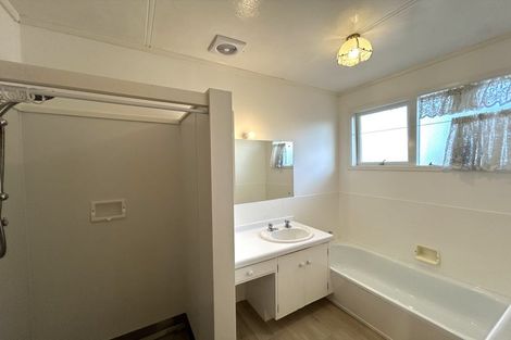 Photo of property in 23 Marcel Place, Glenfield, Auckland, 0629