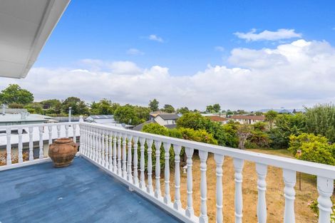 Photo of property in 9 Tamatea Road, Taupo, 3330