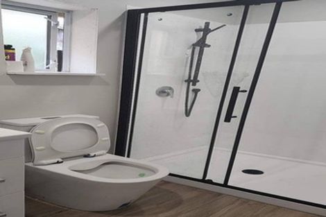 Photo of property in 50 Woodhouse Avenue, Karori, Wellington, 6012