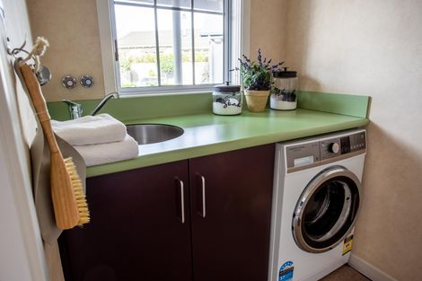 Photo of property in 2 Rexwood Estate, Carterton, 5713