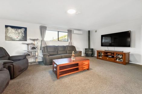 Photo of property in 28 Taurima Street, Hei Hei, Christchurch, 8042