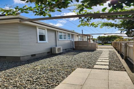 Photo of property in 16 Robertson Street, Elderslea, Upper Hutt, 5018