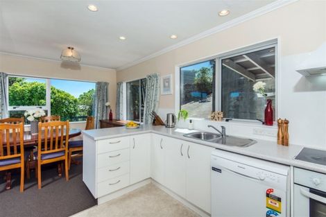 Photo of property in 16 Sheridan Terrace, Johnsonville, Wellington, 6037