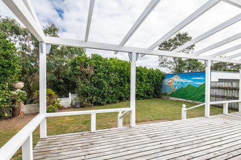 Photo of property in 14 Petherick Crescent, Johnsonville, Wellington, 6037