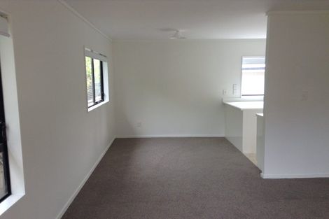 Photo of property in 2/5 Seine Road, Forrest Hill, Auckland, 0620