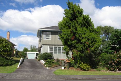 Photo of property in 10 Essex Street, Te Atatu South, Auckland, 0610