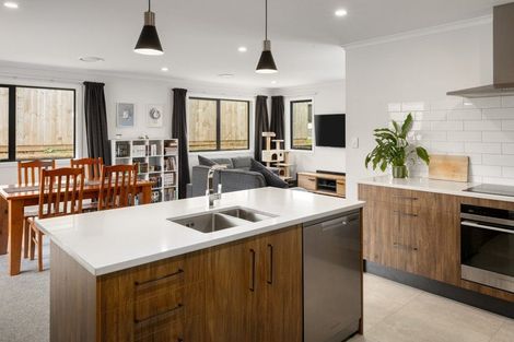 Photo of property in 11 Oranmore Crescent, Paeroa, 3600