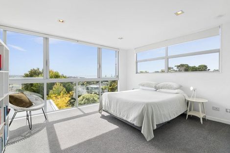 Photo of property in 1/129 Kowhai Road, Mairangi Bay, Auckland, 0630