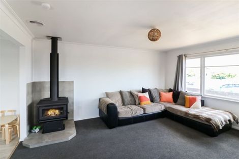 Photo of property in 75 Gordon Street, Dannevirke, 4930