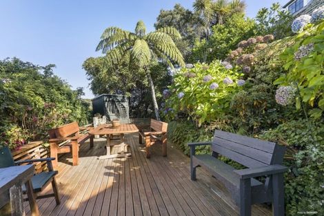 Photo of property in 42 Nicholson Road, Khandallah, Wellington, 6035