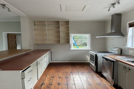 Photo of property in 107 Nevay Road, Miramar, Wellington, 6022