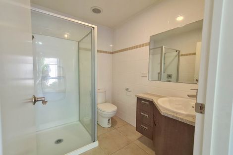 Photo of property in 18 Laurel Oak Drive, Schnapper Rock, Auckland, 0632