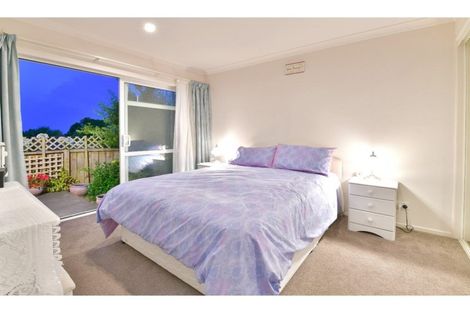 Photo of property in 33 Savoy Road, Orewa, 0931