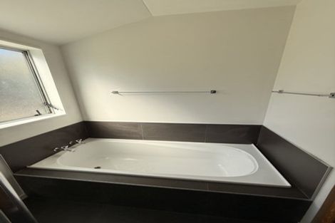 Photo of property in 158 Aviemore Drive, Highland Park, Auckland, 2010