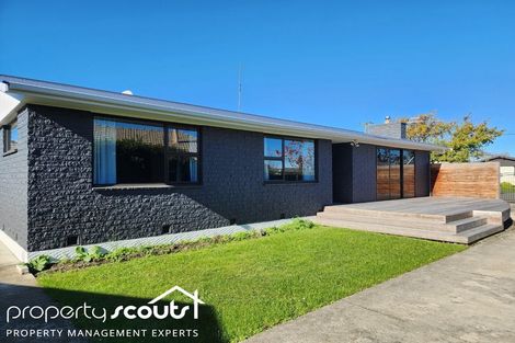 Photo of property in 87 Farquhars Road, Redwood, Christchurch, 8051