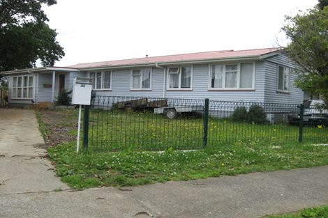 Photo of property in 35 Mascot Avenue, Mangere, Auckland, 2022